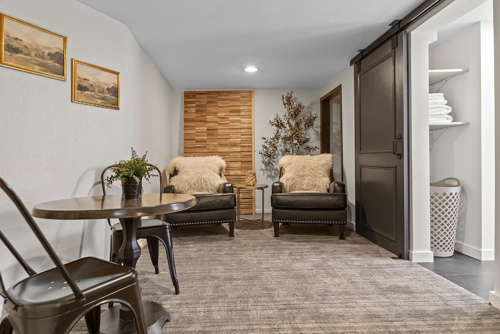 Black Forest Inn Bed & Breakfast Rapid City Esterno foto
