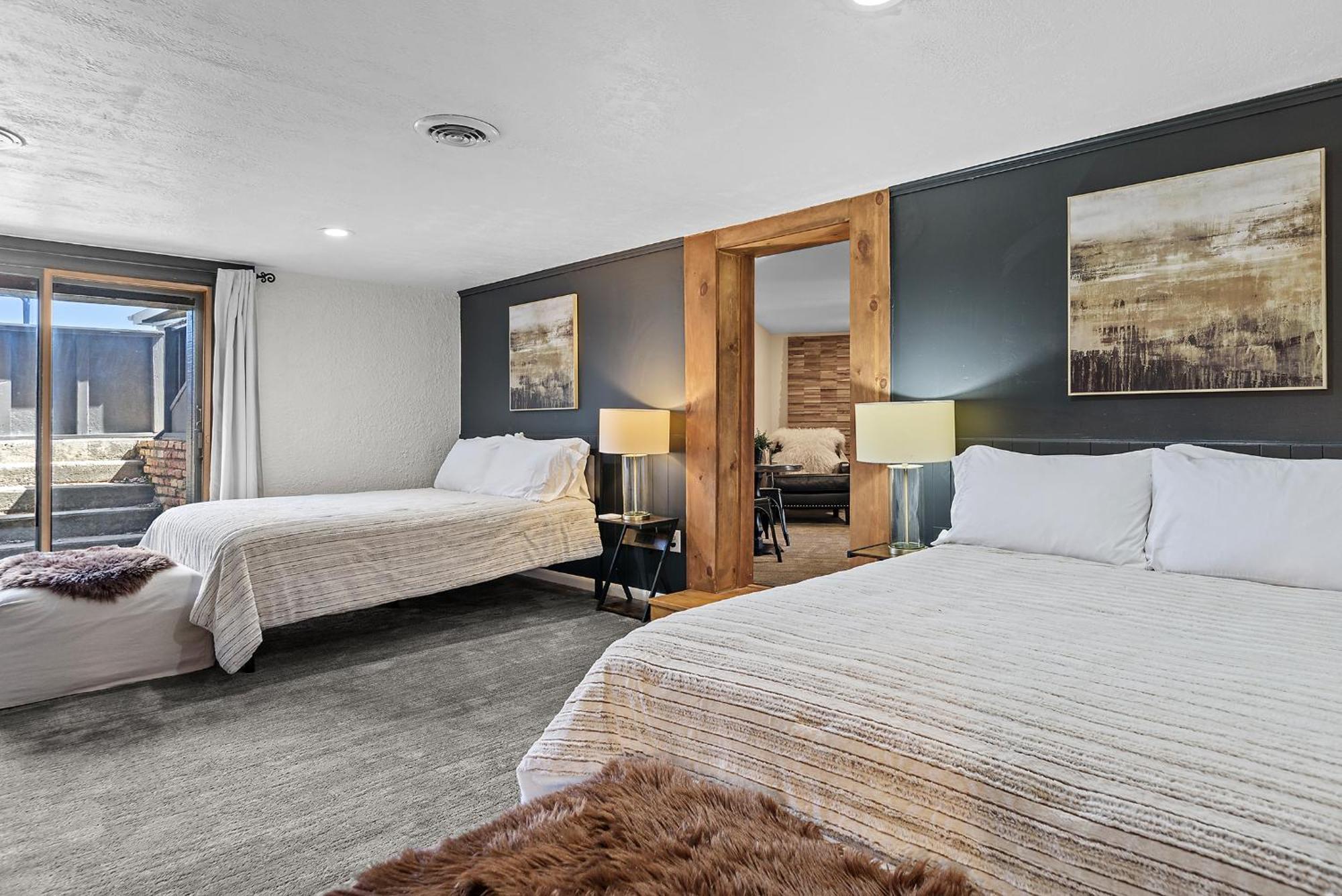 Black Forest Inn Bed & Breakfast Rapid City Esterno foto